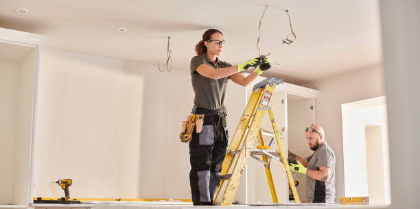 Best Electrical Outlet Repair  in Le Sueur, MN