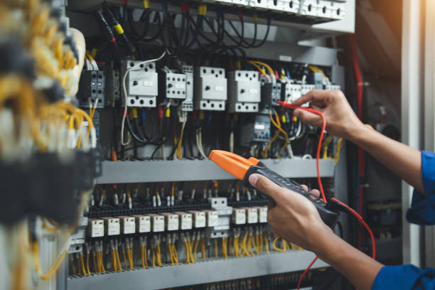 Best Affordable Emergency Electrician  in Le Sueur, MN